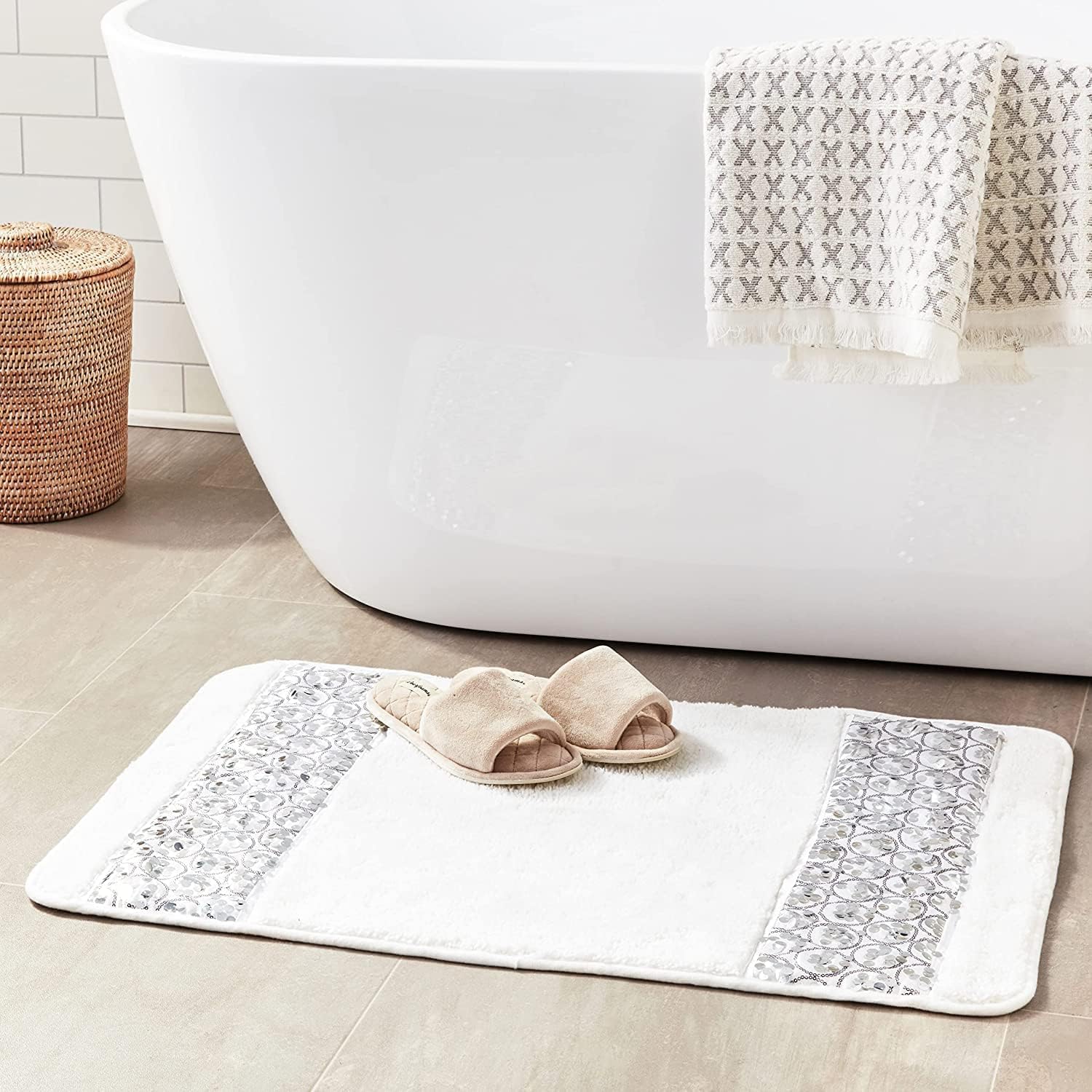Zahari Home Rose Vine Bathroom Towel Set - 3 Piece Towel Set in Beige - Modern Decor, Unique Design